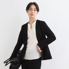 【洗える／日本製／定番スーツ】トリアセテート混ストレッチノーカラージャケット