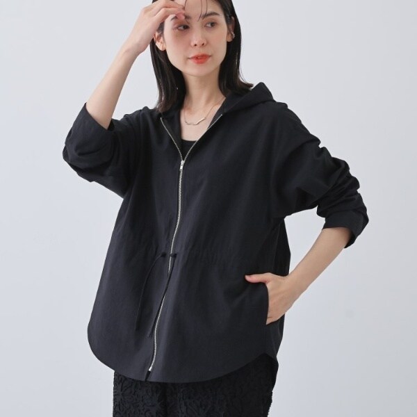 【新品・タグ付き】INDIVI　１５サイズ　タフタコンビフードジャケット ◇【裏地付き】タフタコンビフードジャケット | インディヴィ