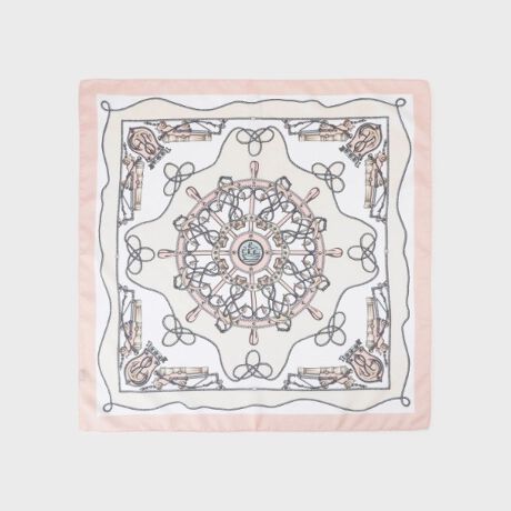 [^ԁF12701539]yfUC|CgzVFoIt炵VFEVƂăR[IWApE_[sNAlCr[oꂵ܂BǂNVJȉ؂₩ŏiołJ[O𑵂܂B60cml̂⏬߃TCYł肰ȂANZgɎg₷ACełB̂IWJ[ƃgh̃J[ĹAV[Y킸킹₷FŃR[fBl[gɉ؂₩vXĂ܂ByX^CO|CgzobO̎ɗ߂ăANZgɂAɂ₷TCYłBVc̎񌳂̂AobO̎ɊtƃR[fBl[g̈ꕔƂăVvȃX^COɂANZgĂ܂Byfރ|CgzVN̂悤ȕ̃|GXe100fނgpĂ܂BiȌ򊴂ƂȂ₩ȃh[v܂BƖ̊֌WɂAۂFČꍇ܂B܂Ap\REX}[gtHȂǂ̊ɂA኱iƉ摜̃J[قȂꍇ܂B