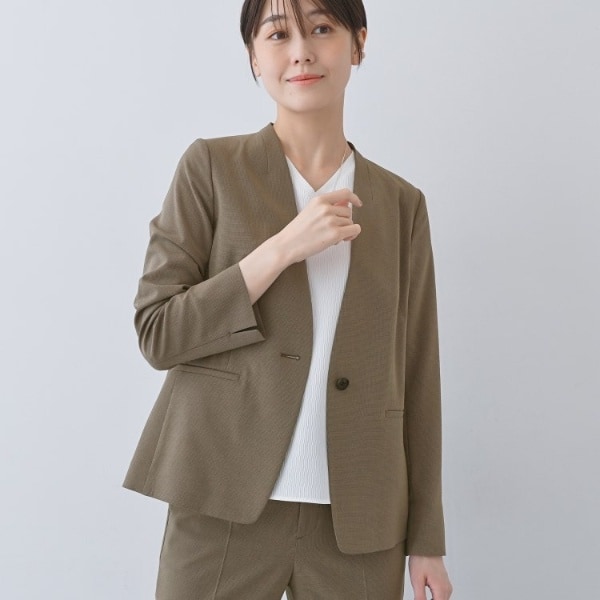 minat様　INDIVI ツイード アイボリー ノーカラージャケット 華やか】ファンシーツイードジャケット（ノーカラージャケット