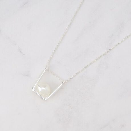 [^ԁF12701536]yfUC|CgzXNGA`[t̒Ƀp[d񂾃VvłANZgɂȂlbNXłBp[ANZgŏ炵_炩ȈۂɂĂ܂ByX^CO|CgzVvȃgbvXWPbgCi[킹܂ŕL킹Ă܂BƖ̊֌WɂAۂFČꍇ܂B܂Ap\REX}[gtHȂǂ̊ɂA኱iƉ摜̃J[قȂꍇ܂B