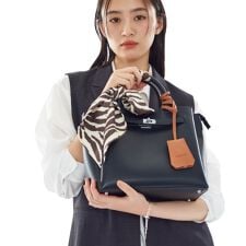 インディヴィ(INDIVI)のアニマルラインスカーフ