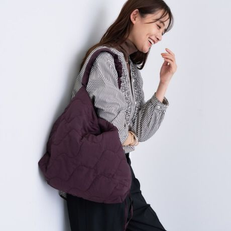 [^ԁF12701128]yfUC|Cgz蕔hXg\ȃfUČyʃobOłBZi邱ƂŃt̂悤ȃfUCobO֕ς2WAYdlłBE܂ŐL΂Ԃł͎΂ߊ|\ȃV_[obO֕ω܂B⃏bV[\ʊfނgpAƂɂyʁI\tgɎdグA炾݂̂ACeɎdグĂ܂ByX^CO|CgzubN̂݃Lg{Ă܂BfC[烌W[V[Ɏ܂ŔėpACełBydlzE|PbgF~2EA4TCY[Ɩ̊֌WɂAۂFČꍇ܂B܂Ap\REX}[gtHȂǂ̊ɂA኱iƉ摜̃J[قȂꍇ܂Bd:175g(TvTCY)