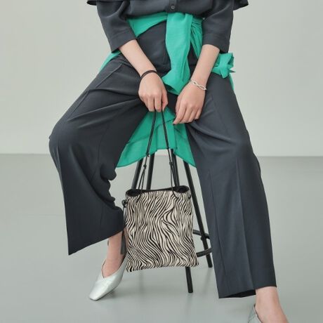 [^ԁF12704107]yfUC|CgzAj}́A{nRgp|VFbg^CṽobOłBVvł΂ɂfUCŁAƂoX^C̃ANZgɂ҂BL[`[tȂ̂|CgłB@ׂȕR^CṽV_[́At[Œ߂\łByX^CO|CgzH~̓邱Ƃ̂łnRfނŁAẴX^C1邾łC`FWł܂BVvȌ`Ŕėp̍ACełBydlzE|PbgFO~1 ~2Ɩ̊֌WɂAۂFČꍇ܂B܂Ap\REX}[gtHȂǂ̊ɂA኱iƉ摜̃J[قȂꍇ܂Bd:260g(TvTCY)