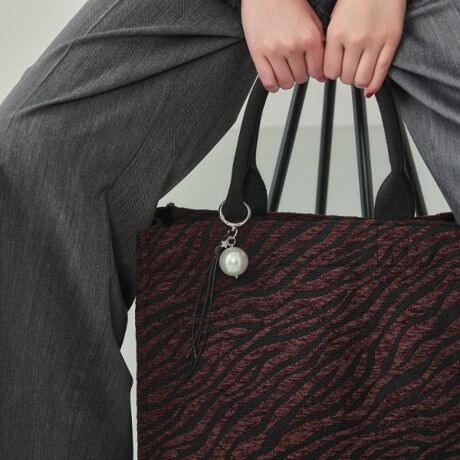 [^ԁF12701544]yfUC|CgzobO`[gh̍GB̃obOɃvX邾ŉ؂₩ȕωy߂vXACełB傫ȃp[ɃR[h^bZƐ^̃ANZgp[cŁAlgC₷LC߃`[fUCBtȒPȃOJriŃt@bVȂȂɎdグ܂ByX^CO|Cgzmg[J[łǂȃobOɂ킹₷AvX邾ŉ؂₩Abv܂BƖ̊֌WɂAۂFČꍇ܂B܂Ap\REX}[gtHȂǂ̊ɂA኱iƉ摜̃J[قȂꍇ܂B