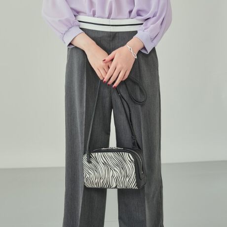 [^ԁF12704106]yfUC|CgzAj}́A{nRgpV_[obOłBƂ{XgtHVvłۂۂ^܂BԌ͍LJfUCŌڈȏɗeʂՂ聝BV_[̒͒߉\łByX^CO|CgzH~̓邱Ƃ̂łnRfނŁAẴX^C1邾łC`FWł܂BVvȌ`Ŕėp̍ACełBydlzE|PbgF~2Ɩ̊֌WɂAۂFČꍇ܂B܂Ap\REX}[gtHȂǂ̊ɂA኱iƉ摜̃J[قȂꍇ܂Bd:315g(TvTCY)