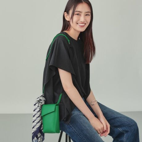 [^ԁF12704103]yfUC|CgzX}[gtHۂtbvfUC̃|VFbgobOłBWȂ̂ŋMdiSĎ^ׂ܂BV[vȃtbvfUCƊۂ݂̂tHgǂACełBV_[͒\łByX^CO|Cgz̃X^CɃvXĂVvȃACełBdV[̋Mdi^тɂ߂łBXJ[tȂǂ̏vX΃X^CÕANZgƂĂ􂵂܂BydlzE|PbgFO~1Ɩ̊֌WɂAۂFČꍇ܂B܂Ap\REX}[gtHȂǂ̊ɂA኱iƉ摜̃J[قȂꍇ܂Bd:175g(TvTCY)