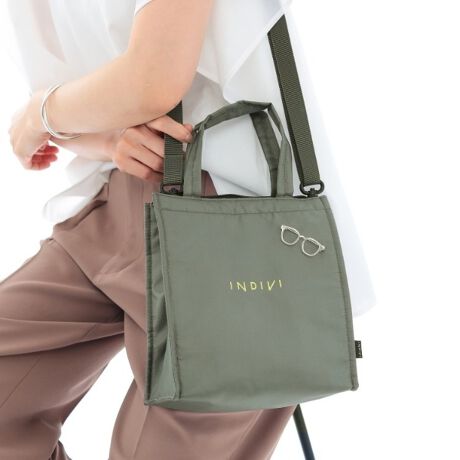 [^ԁF12701124]yfUC|CgzƎ{bNX^ۗ̕obOłBٓX[vW[Ȃǂۗ₵Ȃ玝^ׂ܂B̓t@Xi[dlŁACɂdlłBO\Œ߂\ȃV_[tłBql◼JĂƂA}}IV[AAXW[Ȃǂɂ􂵂܂ByX^CO|CgzV_[O΃obOC\łBprV[ɍ킹Ċ􂷂@\obOłBydlzE|PbgF~1Ɩ̊֌WɂAۂFČꍇ܂B܂Ap\REX}[gtHȂǂ̊ɂA኱iƉ摜̃J[قȂꍇ܂Bd:110g(TvTCY)