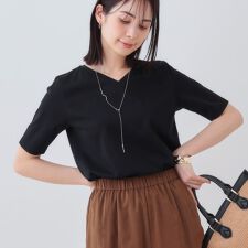 【洗える】シンプルVネックTシャツ