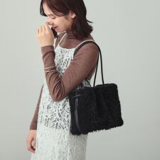 ボアミドルバッグ