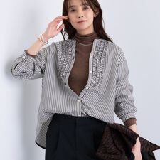 【洗える】胸元タックフリル長袖ブラウス