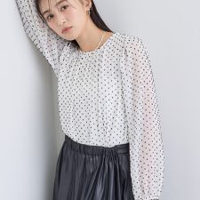 インディヴィ(INDIVI)の【袖コンシャス】シアードットブラウス