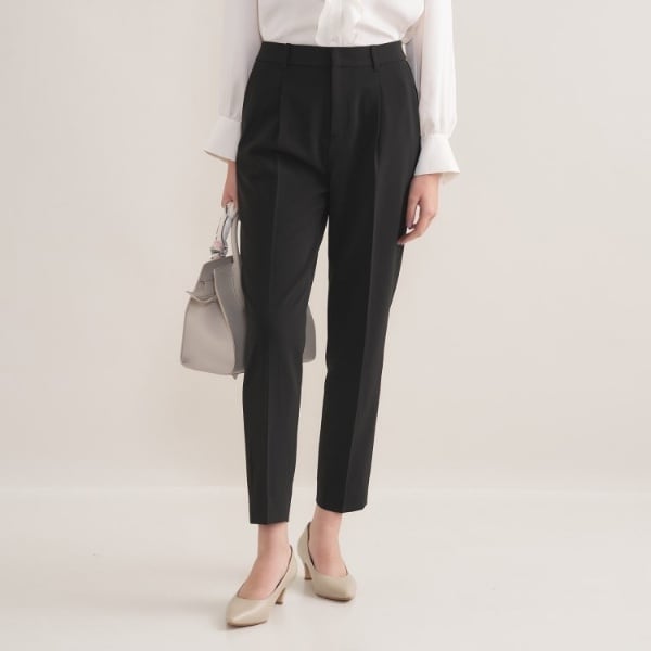 インディヴィ(INDIVI) レディース スーツ・セットアップ の一覧