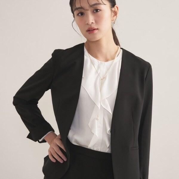 インディヴィ(INDIVI) レディース スーツ・セットアップ の一覧