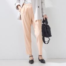 【褒められパンツ／高ストレッチ】タックテーパードパンツ