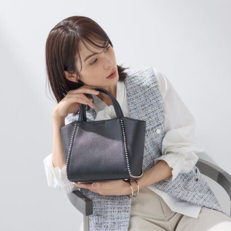 [^ԁF12705106]yfUC|CgzX^bYANZĝ悤ȃ^|Cg̃~hobOłBCɎ{ƂŁAǂV[vfUCɎdグ܂BVvȍ\ƂՂ肵}`Ōڈȏ̂ՂeʂłBO\ȃV_[tłByX^CO|Cgzt̑ɂsb^ȃLCFWJBiŗDF́At̃LC߃X^CfC[X^C܂œ݂A^̃ANZgR[fBl[g߂Ă܂BydlzE|PbgF~2Ɩ̊֌WɂAۂFČꍇ܂B܂Ap\REX}[gtHȂǂ̊ɂA኱iƉ摜̃J[قȂꍇ܂Bd:375g(TvTCY)