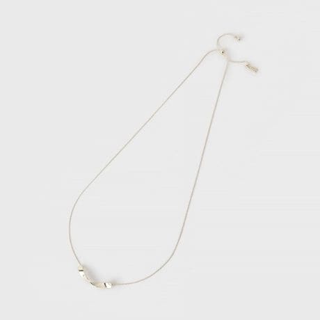 [^ԁF12705301]yfUC|CgzR[hƈ̉悤ȃfUC̃lbNXłBgbvɂ͋ȐAjAX^ANZg{Ă܂BVo[ƃS[h̔zFfUĆA؂₩^ĂINDIVIȂł͂̃lbNXłByX^CO|CgzVvȃgbvXTVcAWPbg̃Ci[Ȃǂɂ߂łBƖ̊֌WɂAۂFČꍇ܂B܂Ap\REX}[gtHȂǂ̊ɂA኱iƉ摜̃J[قȂꍇ܂B