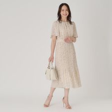 【洗える／プリーツ加工】ランダムドットのプリーツワンピース