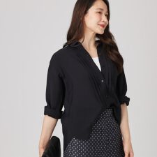 【手洗い可】タックデザインブラウス