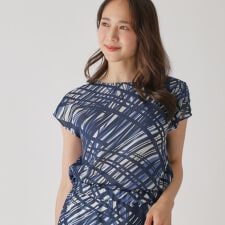 【手洗い可／日本製】上品チェック柄のブラウス