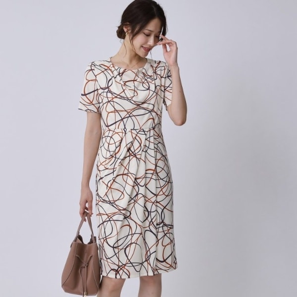 新品未使用品 クードシャンス ワンピース 夏服 膝丈 美品 クードシャンス ワンピース 夏服 膝丈 青 ブルー ホワイト