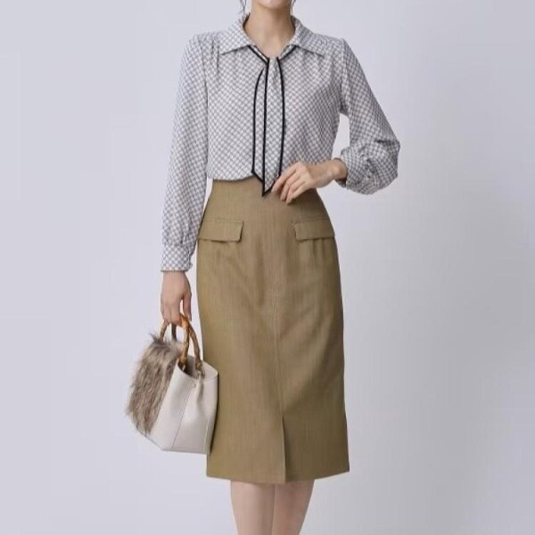 手洗い可／日本製／ジャージ素材／セットアップ可】タック入りフレアー