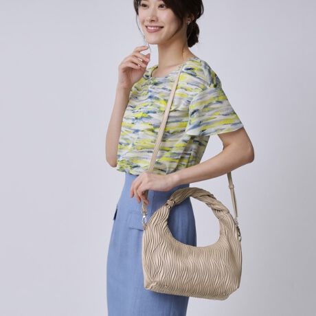 [^ԁF18704002]yfUCz̓Iȃv[cfUCBobOŜɔĝ悤ȃv[c{ꂽîobOBnh̓cCXgHĂāAghՂB莝ł|łR[fBl[gɂȂꊴvXĂ܂B܂V_[obNƂĂĝŎ΂ߊ|OKŎpIBydlzE|PbgF~2CɂȂACéwCɓo^x߁IyCɓo^Ƃ́HzICTCg̊eACeɂun[g}[NvNbNĊȒPɒǉł܂IyPOINTzȏGETł܂IIPOINTD1ēגʒmAlE݌ɏ󋵂}KɂĂm点POINTD2}Cy[WłCɓꗗ`FbNłÂXgꂿႤ􁦏Ɩ̊֌WɂAۂFČꍇ܂B܂Ap\REX}[gtHȂǂ̊ɂA኱iƉ摜̃J[قȂꍇ܂Bd:440g