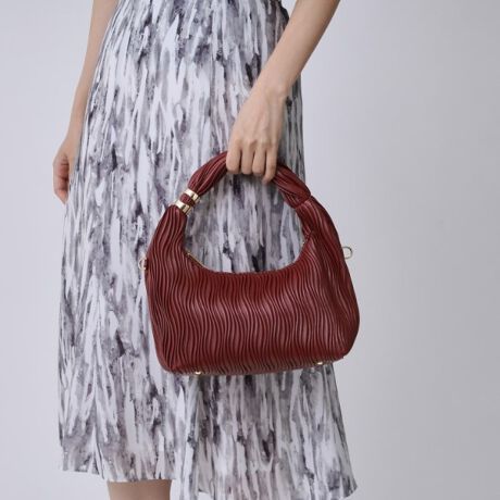 [^ԁF18704002]yfUCz̓Iȃv[cfUCBobOŜɔĝ悤ȃv[c{ꂽîobOBnh̓cCXgHĂāAghՂB莝ł|łR[fBl[gɂȂꊴvXĂ܂B܂V_[obNƂĂĝŎ΂ߊ|OKŎpIBydlzE|PbgF~2CɂȂACéwCɓo^x߁IyCɓo^Ƃ́HzICTCg̊eACeɂun[g}[NvNbNĊȒPɒǉł܂IyPOINTzȏGETł܂IIPOINTD1ēגʒmAlE݌ɏ󋵂}KɂĂm点POINTD2}Cy[WłCɓꗗ`FbNłÂXgꂿႤ􁦏Ɩ̊֌WɂAۂFČꍇ܂B܂Ap\REX}[gtHȂǂ̊ɂA኱iƉ摜̃J[قȂꍇ܂Bd:440g