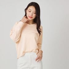 【手洗い可】スパンコール入りニットトップス