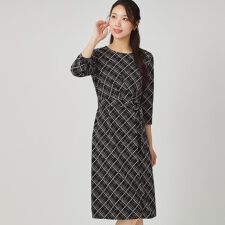 【手洗い可／日本製】ジャージ素材のプリント柄ワンピース