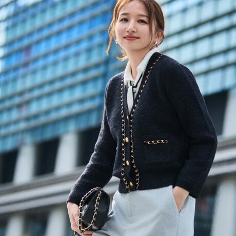 [^ԁF18734004]ZfUC|CgtFU[[̉؂₩Ȃ߂ƁA^`F[u[h̃S[WXȃANZg䂭jbgJ[fBKB1HD邾ŃX^COɉ؂₩ƃNXYĂ܂Bڌ҂݂ɂ邱ƂŁAjbgL̐LтyȂÅ̂VGbgɎdグ܂BlbNĆAׂ[spVJɂ邱Ƃŏ炵fReۗAꂽۂɁBfނ̃XJ[gi187|74094jƃZbgAbvŒp΁AwGKgŉ؂₩ȒȂBʂȓ̂oɂ͂ACグ̃V[ɂ҂̈ꒅłBZfރ|Cg\ɃtFU[[gpA̓|GXeXgb`ɂڌ҂݂ŎdĂ҂ݒnByƂŐLтꂵɂ̂łBydlzE|PbgF~2Ɩ̊֌WɂAۂFČꍇ܂B܂Ap\REX}[gtHȂǂ̊ɂA኱iƉ摜̃J[قȂꍇ܂B