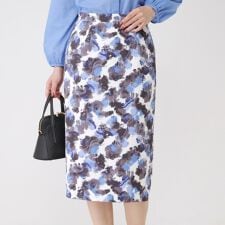 【手洗い可／日本製】アート風花柄タイトスカート