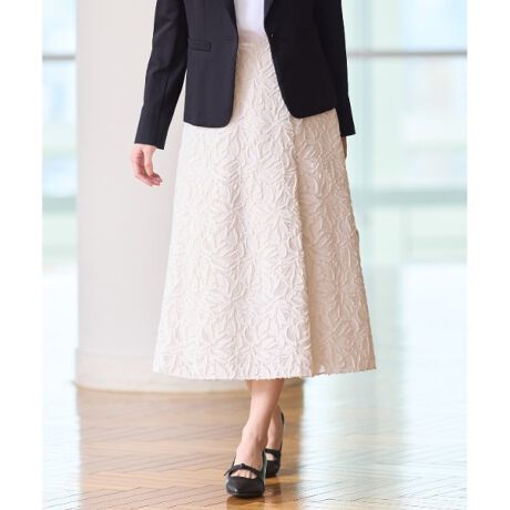 [^ԁF10172375]yfUCzb`ȃJbgWJ[hfނł肵DȃtAOXJ[gBOXJ[ĝ݃qbv琞Ɍă^bN̓A6؂ւ̃\tgtAXJ[gł肪ƌVGbgłBEGXg̓xgXł肵ȂAqbvɌĂ͐ĝ̃CEɂKxȂƂ̂VGbgɂȂĂ܂BEGXg͌SdlɂȂĂAt@Xi[܂ByfށzɓGȃJbgWJ[hfނŃJbg@Bł͕\łȂ߁AEl̃nhJbgƋ@B̃Jbg̕pōグĂ܂BOh̓ƃJbg̃{[̑fނ̑gݍ킹ɂčグʉfނłBydlzE|PbgȂEet@Xi[EEGXgSEn聦Cgx[Wi451j͂ⓧ܂BƖ̊֌WɂAۂFČꍇ܂B܂Ap\REX}[gtHȂǂ̊ɂA኱iƉ摜̃J[قȂꍇ܂B