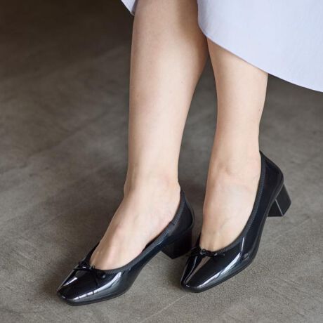 [^ԁF10102500]yfUCz芴̂3D5cmq|̃CV[YBLC߃fUCŃoX̎ꂽVGbĝ߁Aʋ΂ɂ҂̃CV[YɂȂĂ܂BJ݂܂Ȃ̂|CgłByfށzLYɋPVCfނŁAC\|͊␅GɋhdlAւ̕SȂȃJbvC\|ɂȂĂ܂BƖ̊֌WɂAۂFČꍇ܂B܂Ap\REX}[gtHȂǂ̊ɂA኱iƉ摜̃J[قȂꍇ܂Bd:Б220g(TvTCY)