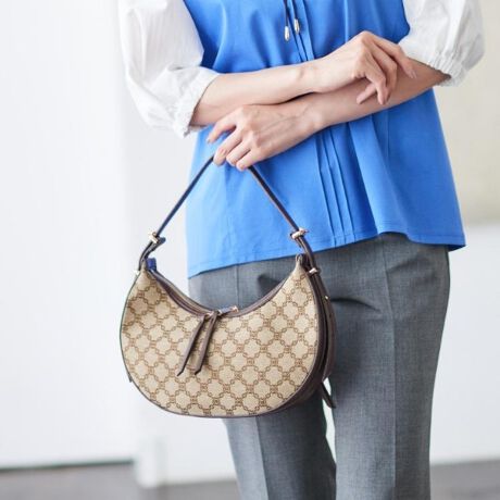 [^ԁF10104810]yfUCzlC̃`F[WJ[hobOV[YɐV삪oꁝBlۂ̂iȕZNgAWJ[hD̐nŎdĂV_[obOłB悢傫̃NbT^fUĆAR[fBl[g̃|CgɂȂ邱ƊԈႢȂłB݂}悢ۂ݂ŗ̊邱ƂŎ[̓AbvA_uWbvdlŊJ₷AJȃpCsOŃtHfobOɂȂĂ܂BydlzE|PbgFO~1 ~2Ɩ̊֌WɂAۂFČꍇ܂B܂Ap\REX}[gtHȂǂ̊ɂA኱iƉ摜̃J[قȂꍇ܂Bd:345g(TvTCY)