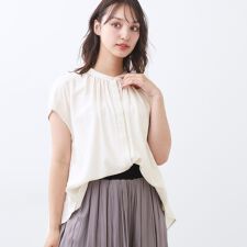 【E‐QUALITY／二の腕さりげなくカバー】涼しげバンドカラーブラウス