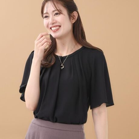 [^ԁF10113910]yfUCz܂܂ꖇŒp邱Ƃ̑ɂfuEXBlbNXƂɂזɂȂȂ悤\Ƀ{^oɁAԃLCɎ܂dlɃfUC܂B͒Ԃ̌ܕɂAWPbgHDȂł₷悤fUC܂BE̍ۂɋ܂̌{^グĒE炢Ƃ̂ƂɁÃuEX͑OŒEłdlł肵܂B{^`E̍ۂɊɂt̃{^ɂĂ܂Byfށz_[ɂVN̂悤Ȍ򊴂ƃ|GXeɂ钅Sn̗ǂW[WfނłBHŖщH}NAȑfނɂȂĂ܂Bv[eBOƌĂ΂d\̕Ғn̗p邱ƂŁA}ȂKxȓĂ܂BƖ̊֌WɂAۂFČꍇ܂B܂Ap\REX}[gtHȂǂ̊ɂA኱iƉ摜̃J[قȂꍇ܂B