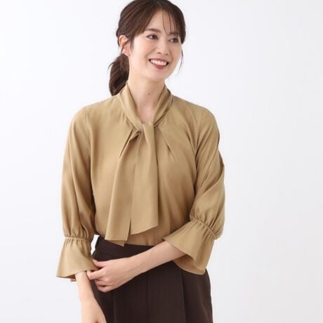 [^ԁF10183050]yfUCzJ[WJŁALC߃uEXƂĂTybg̃Ci[ƂătɂuEXBOS̃{E^C̉̓[v{^J̎dlɂAfUC𑹂Ȃ킸E₷dlł肵Ă܂B܂A͐ؑֈʒuɃS{[oĂ܂ByfށzהԎŃVL[ȃLvɃnC}`̏_炩|GXegݍ킹ăcCgDɐDグfނłB߂̃tBuH{ēƓȊ̂镗\ALC߂ȃBe[Wt^Ă܂BVu[J[Ő[݂̂FłB Ɩ̊֌WɂAۂFČꍇ܂B܂Ap\REX}[gtHȂǂ̊ɂA኱iƉ摜̃J[قȂꍇ܂B