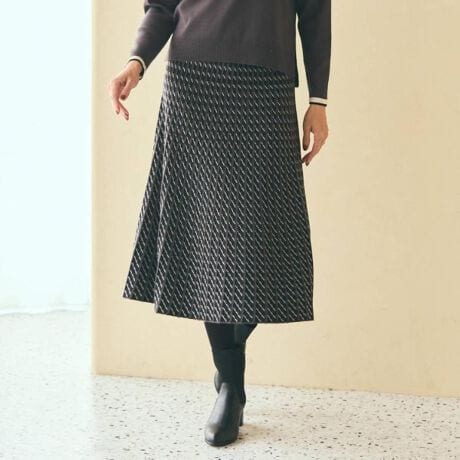 [^ԁF10174035]yWEBsJ[zu[O[i497jyfUCzԐlC̃ZbgAbvłjbgXJ[gBG͎OzF̊􉽒̕ŁAZbgAbvŒpƂoX悭长ł肵܂B܂AN͂ɐiPE100̎Fgp邱ƂłȂ₩cANySn̂悢fC[ɊyłjbgXJ[gɂȂĂ܂BEGXg͕RŒdlł蒅p\łBfނ̃V[YɃjbgi101]14035jAxXgi101]24035j܂Byfށz|GXeiPBTj̓Xgb`[Ȃ̂ŃeVAc݊ĒSn̗ǂfނłBQĂ܂̂łƂĐAxڂl܂Ă܂̂ŖږʂLCłBydlzE|PbgȂEEGXgSEnȂƖ̊֌WɂAۂFČꍇ܂B܂Ap\REX}[gtHȂǂ̊ɂA኱iƉ摜̃J[قȂꍇ܂B