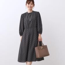 【きちんと見え／通勤／セレモニーにおすすめ◎】ドット×ダイヤ柄ワンピース