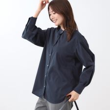 【さらっと一枚で決まる／重ね着にもおすすめ◎】タックスリーブシャツブラウス