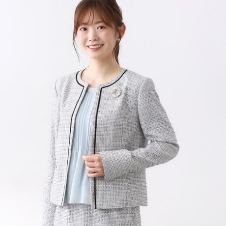 [^ԁF10141001]yfUCztNgMĂ߂Zj[̉cC[hWPbgB܎OE{Q肩瑲EƎ܂ŕLʂŊ􂷂AEhJ[ŕiîWPbgłB{Ȉۂ̂{NV[ȃVGbgŁARӂƂۂɎdグA荡N炵cC[hWPbgł肵Ă܂Bfނ̃WPbgi101|41001jAXJ[gi101|71001jƃZbgAbvł܂ByfށzgɂĔydグAXgb`̂钅Sn̗ǂǋt@V[cC[hfނłBɃe[v̎ǔQĐD荞݁A؂₩ȂRpNgŃVvȕ\ɎdグĂ܂BydlzE|PbgF~2EnFdāƖ̊֌WɂAۂFČꍇ܂B܂Ap\REX}[gtHȂǂ̊ɂA኱iƉ摜̃J[قȂꍇ܂Bd:370g(TvTCY)