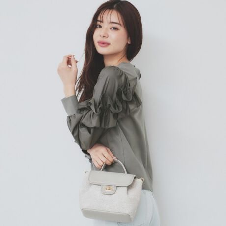 [^ԁFC5812205]؂₩vX|`tX[uhbLOgbvXyfUCzEtX[uIȃfUC̃|`fނ̃fUCgbvXłBEɂ͒芴̂zfނŗ̓Iȃt\zA炵ĂĂ܂BE̓|`fނɂ邱ƂŃ^bNAbv₷ȂĂ܂BEwʂɂ{^fBe[A肰ȂANZgɁBEANZT[邱ƂŁAʂȃV[ɂΉł؂₩ȈꖇłByfށzEg̃|`fނ́A[65AiC31A|E^4̃uhŁA_炩ƃXgb`BE̕z̓|GXe98ARbg2ŁAy₩ŒʋC̗ǂdオBE}VEHbVuΉȂ̂ŁAŊȒPɂꂵĂAgɂ߂łBƖ̊֌WɂAۂFČꍇ܂B܂Ap\REX}[gtHȂǂ̊ɂA኱iƉ摜̃J[قȂꍇ܂B