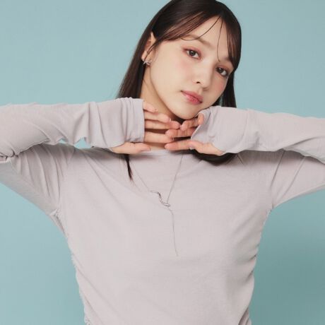 [^ԁFC5812206]yCLASSY5fځzTChhXg̃MU[h[v|Cg̃VA[tCXgbvXyfUCzETCh̃hXgfUC|CgŁAȂ⒅ɕωy߂ꖇBEVvȂA悤ȃC炵Ă܂BEJ[fBKWPbgHDāAC[hX^Cyނ̂߁ByfށzE|GXe93A|E^7gpĂAȂ₩ŐLkBEƂG肪KŁAKɉ߂钅Sn񋟂܂BE}VEHbVuΉȂ̂ŁAŊȒPɂꂵĂAgɂKĂ܂BƖ̊֌WɂAۂFČꍇ܂B܂Ap\REX}[gtHȂǂ̊ɂA኱iƉ摜̃J[قȂꍇ܂B