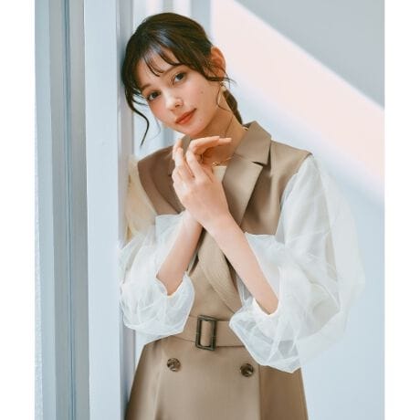 [^ԁFC5812217]`[ɃrW[U΂߂ꂽo[X[uhbLOꂽ؂€gbvXyfUCzEo[X[ũfUCɁAGKgvX`[fނgpĂ܂BErW[U΂߂VtH̏ォ`[d˂ė̊ƉsoĂ܂BEwʂɂ͏ȃ{^{A肰ȂANZgƂȂApo܂BEVvȑOgƂ̃RgXg؂₩āAig͂Zj[ʂȃV[ɂ҂łByfށzEG肪悭炩ȍfނAȂ₩ȃtBbg܂BEy₩ȑfފ͓тɂƂSnǂ񋟂AԂ̒płKłBE}VEHbVuΉȂ̂ŁAŊȒPɂꂵĂAfC[gɂœKłBƖ̊֌WɂAۂFČꍇ܂B܂Ap\REX}[gtHȂǂ̊ɂA኱iƉ摜̃J[قȂꍇ܂B