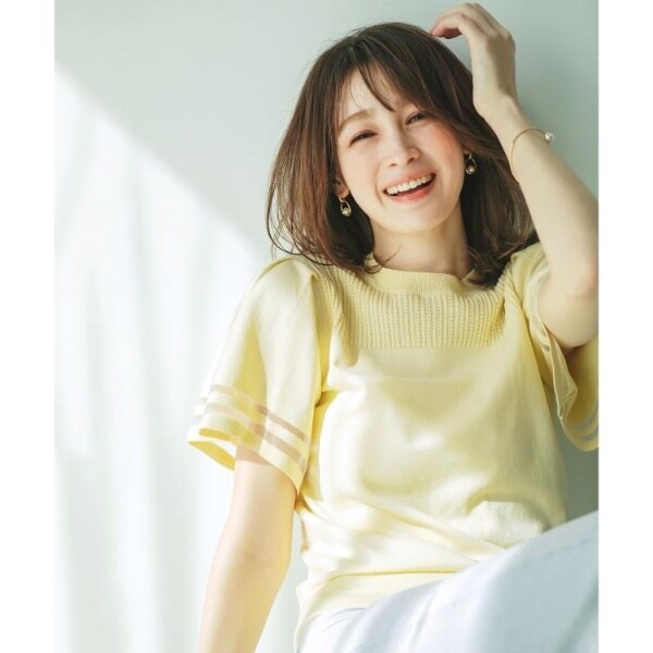 新品❤️アルチビオ❤️イエロー ロゴ入り クルーネックセーター 新品❤️アルチビオ❤️イエロー ロゴ入り クルーネックセーター