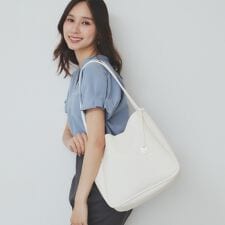 【A4サイズ収納可能】コインチャーム付きトートバッグ