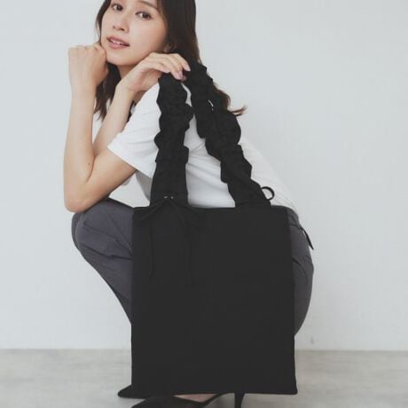 [^ԁFC5914005]肪tɂȂĂ|GXefނ̃g[gobOBhXgłD݂̒ɃTCY\ȕ֗obOyfUCzEA4TCY[\E肪hXgdlŃTCY\Edɕ֗ȃ|PbgtiO2A1jEF̂肰ȂhJiȈہE|GXefނŋCyɎĂACeydlzE|PbgF~1 O~2EA4t@C[Ɩ̊֌WɂAۂFČꍇ܂B܂Ap\REX}[gtHȂǂ̊ɂA኱iƉ摜̃J[قȂꍇ܂Bd:225g