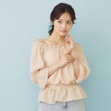 ミニシャギーカットジャカードオフショルブラウス【洗濯機可・防シワ】