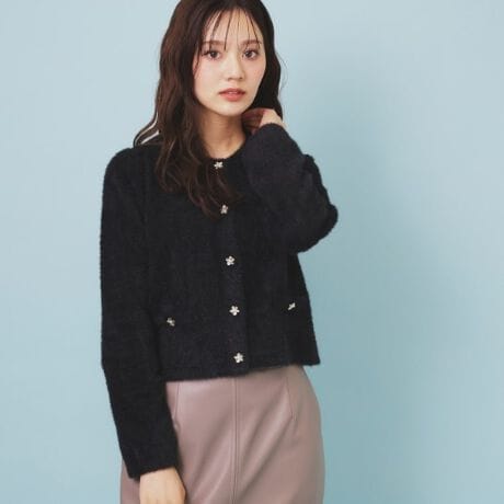 [^ԁFC5834013]tFU[[ɃS[h̃t[t߂J[fBKC58|74019̃~jXJ[gSETp߁IyfUCzE_炩ȃtFU[[fނgpAӂƂVGbgBES[h̃t[tANZgƂȂA炵Əi𗼗BEVvȃN[lbNfUCŁAǂȃX^Cɂ킹₷BE|PbgȃfBeB[tŃANZgɂȂNVJȈہBEVvȃgbvX⃏s[Xƍ킹āAJWAɂGKgɂȂ܂BEC58|74019̃~jXJ[gƂ̃ZbgpŁANVJŉ炵ĂR[fBl[gy߂܂ByfށzEy₩ȃtFU[[fނA_炩Sn悢GBEǎȑfނŁAϋv蒷płBEIWĩS[ĥԂ̖t|CgɋPĂ܂BE@ł̂ꂪ\ŁAyɃPAł̂́BƖ̊֌WɂAۂFČꍇ܂B܂Ap\REX}[gtHȂǂ̊ɂA኱iƉ摜̃J[قȂꍇ܂B